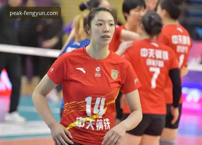 中国女排2-3惜败土耳其：唐欣爆发vs龚翔宇全面，谁才是球队真正核心？